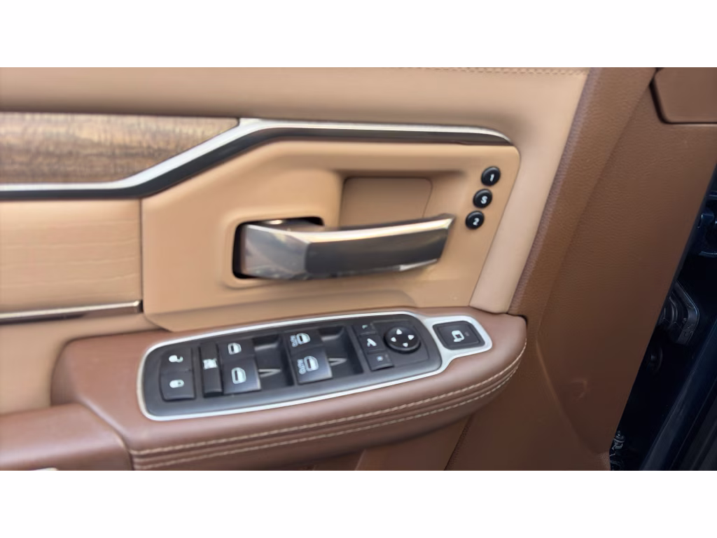 2020 Patriot Blue Pearlcoat Ram 2500 Longhorn 4X4 Truck