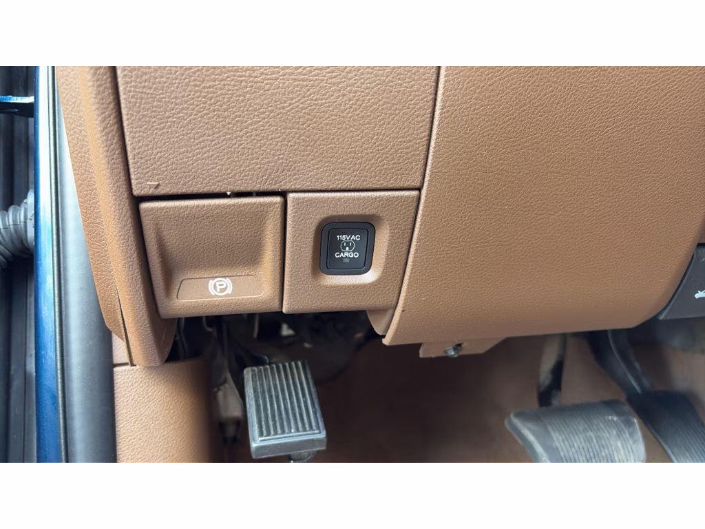 2020 Patriot Blue Pearlcoat Ram 2500 Longhorn 4X4 Truck