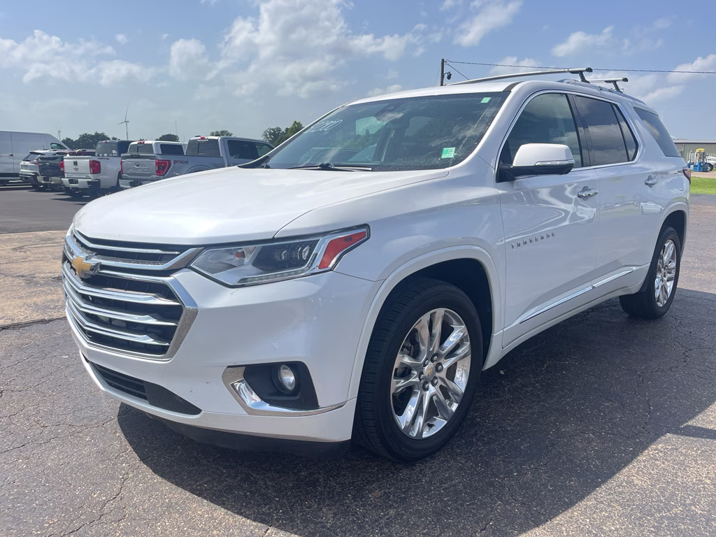 2020 Iridescent Pearl Tricoat Chevrolet Traverse High Country AWD SUV