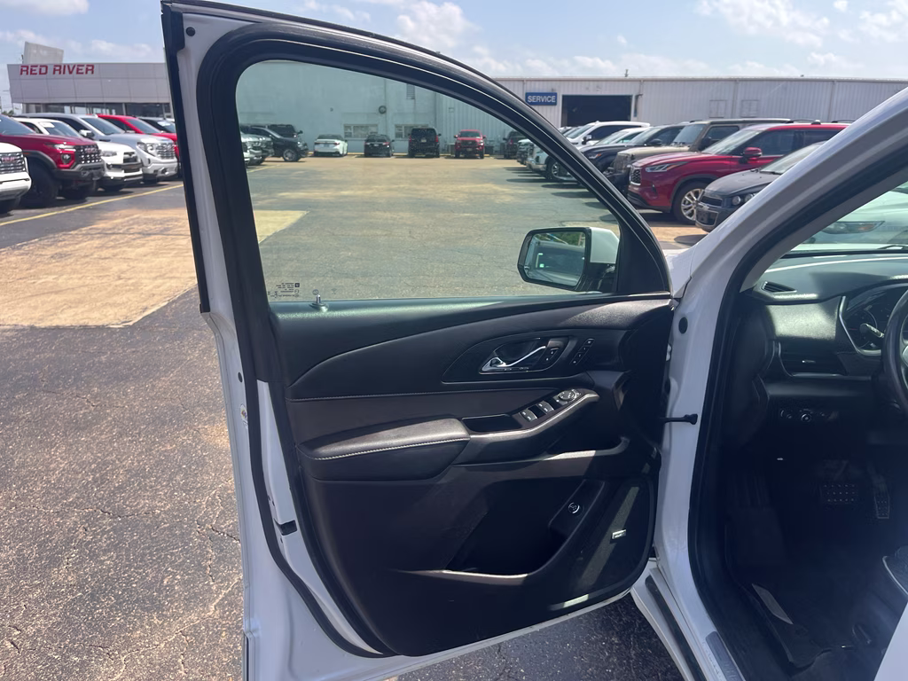 2020 Iridescent Pearl Tricoat Chevrolet Traverse High Country AWD SUV