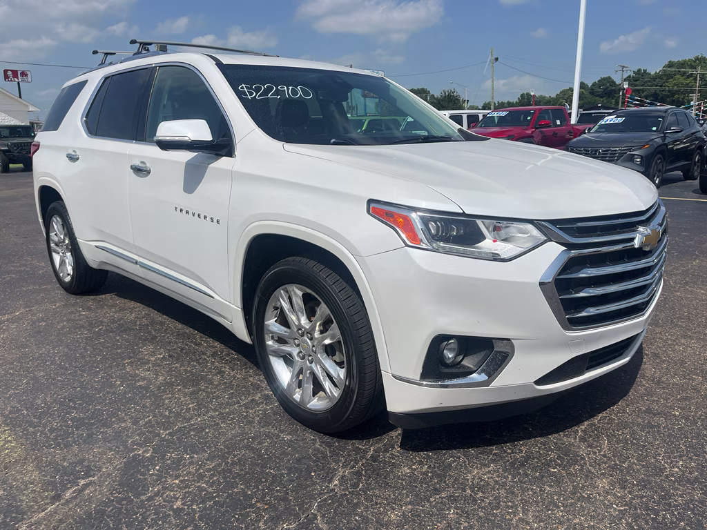 2020 Iridescent Pearl Tricoat Chevrolet Traverse High Country AWD SUV