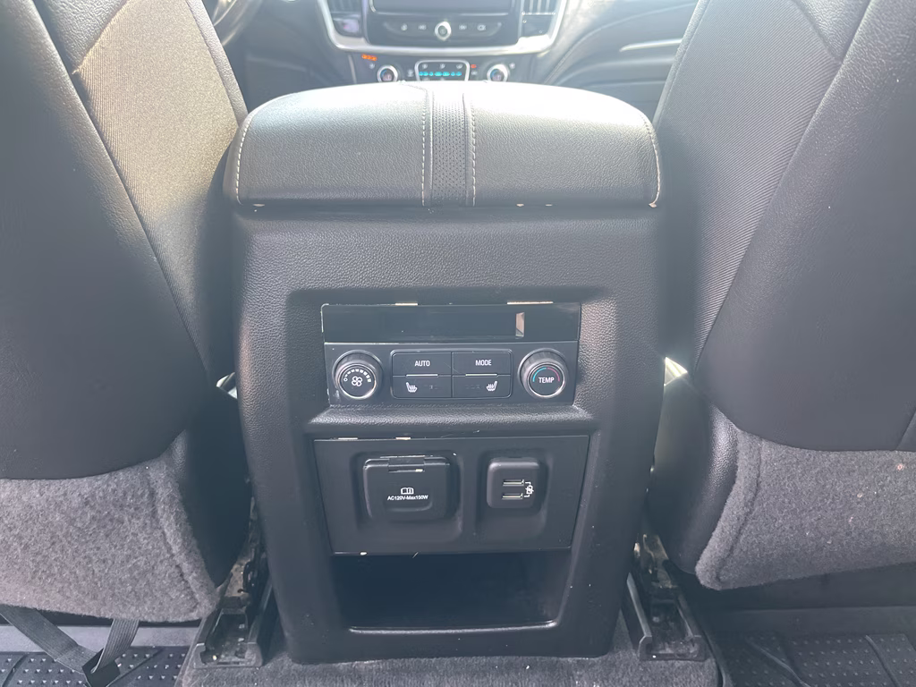 2020 Iridescent Pearl Tricoat Chevrolet Traverse High Country AWD SUV
