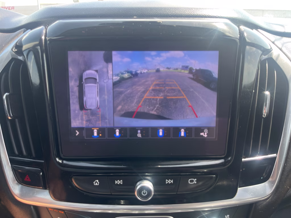 2020 Iridescent Pearl Tricoat Chevrolet Traverse High Country AWD SUV
