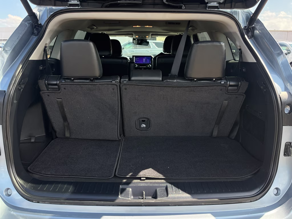 2024 Moon Dust Toyota Highlander Hybrid Hybrid XLE AWD SUV