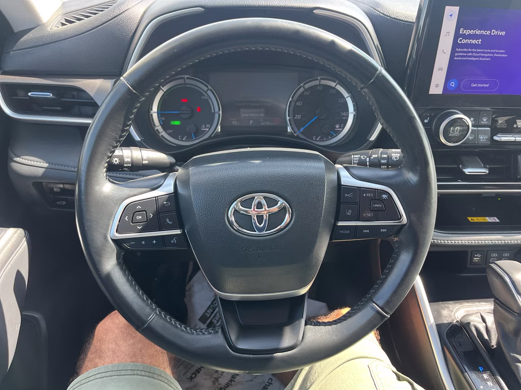 2024 Moon Dust Toyota Highlander Hybrid Hybrid XLE AWD SUV