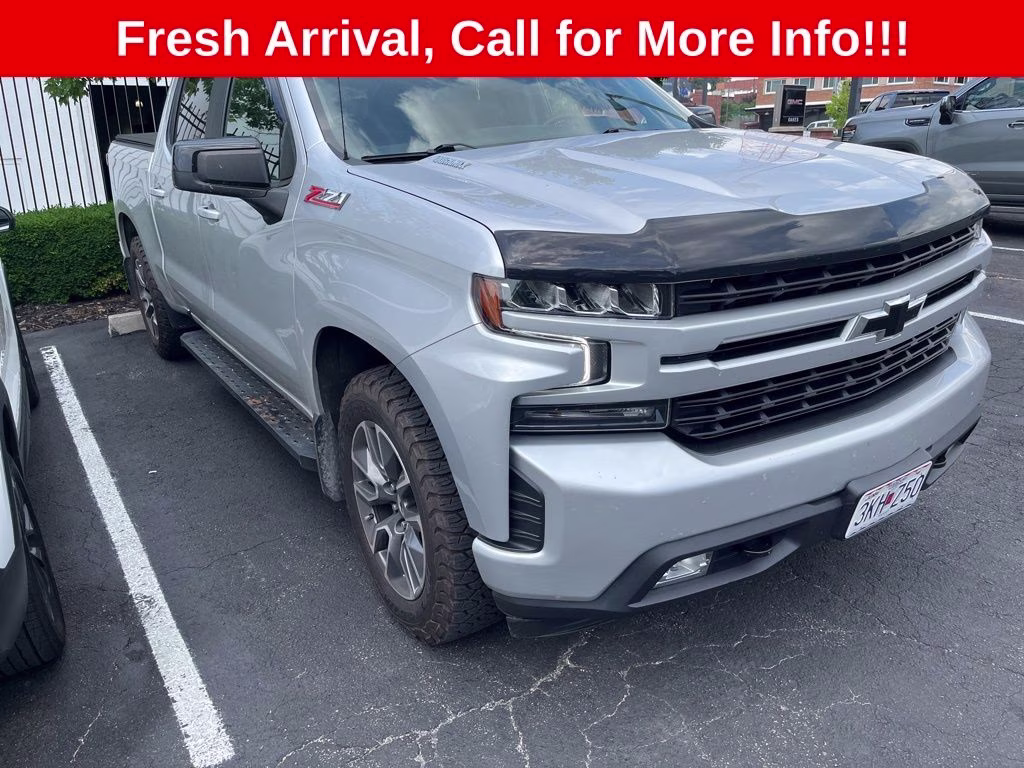 2021 Silver Ice Metallic Chevrolet Silverado 1500 RST 4X4 Truck