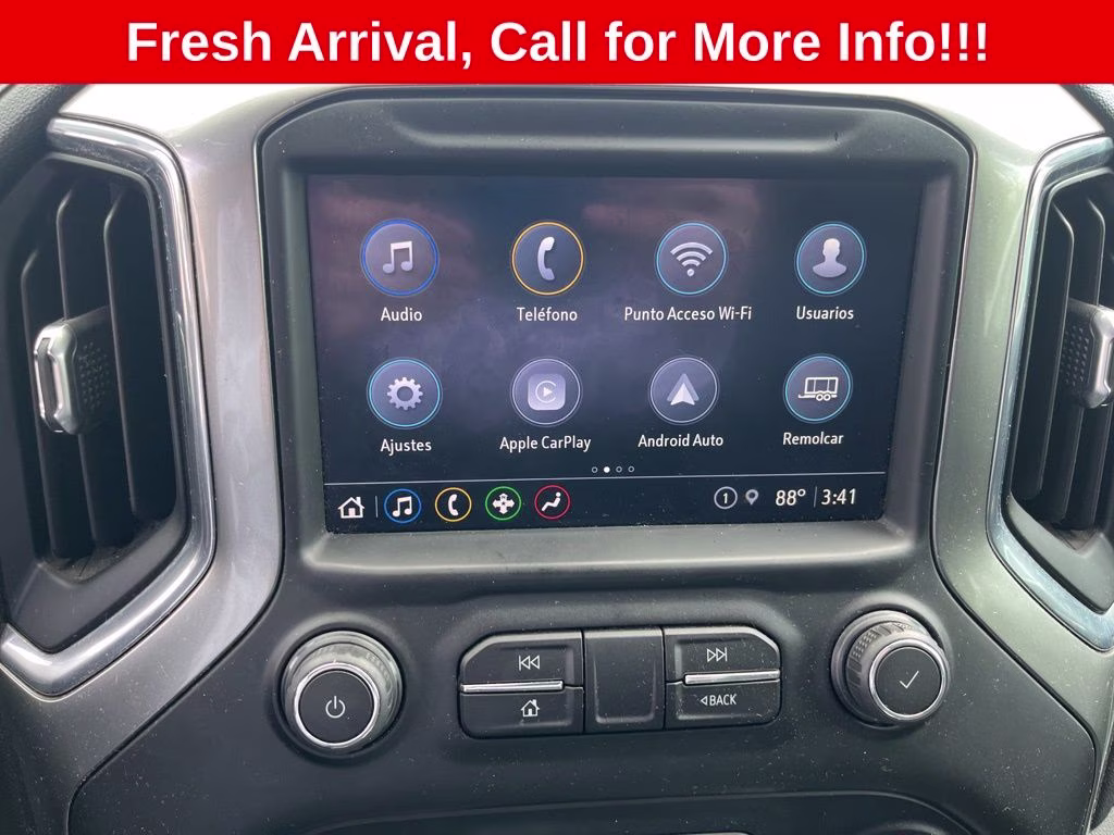 2021 Silver Ice Metallic Chevrolet Silverado 1500 RST 4X4 Truck