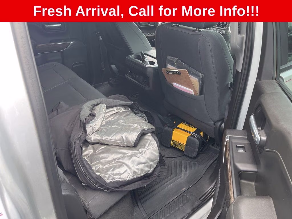 2021 Silver Ice Metallic Chevrolet Silverado 1500 RST 4X4 Truck