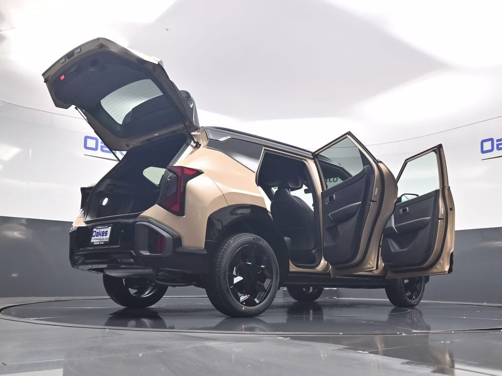 2027 Terrain Brown Kia Seltos X-Line S AWD SUV