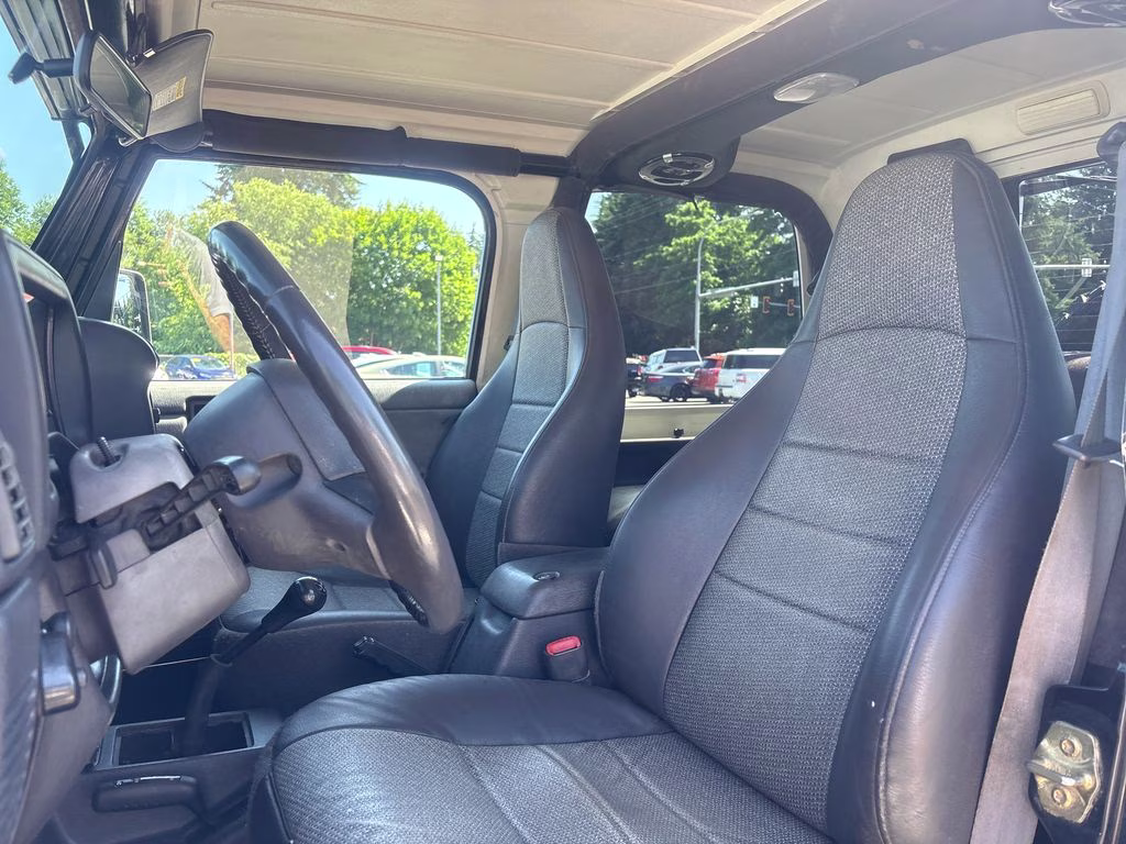 2000 Blue Jeep Wrangler Sport 4X4 SUV