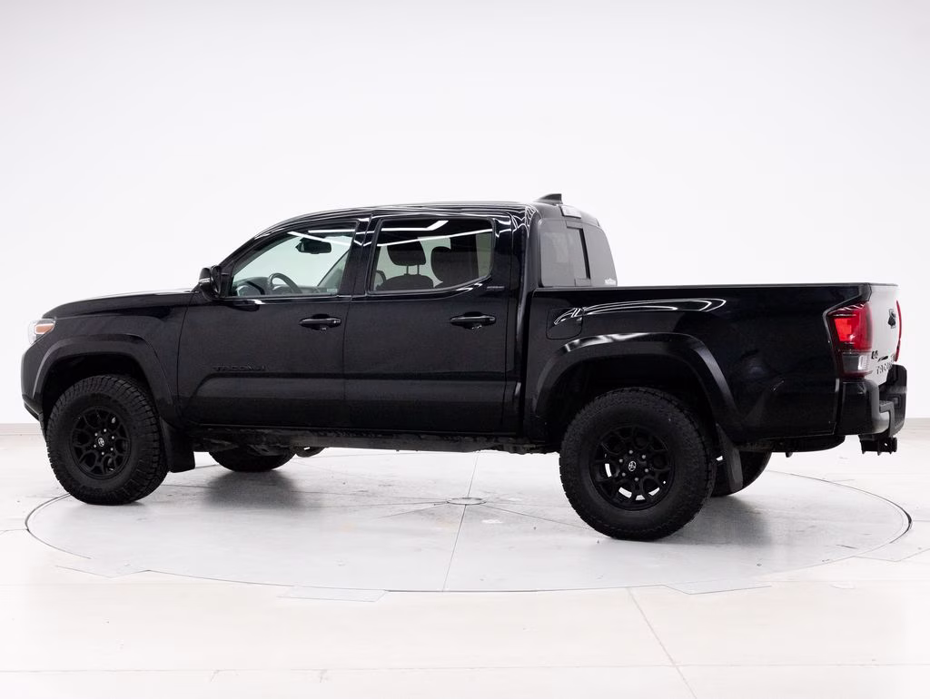 2022 Midnight Black Metallic Toyota Tacoma SR5 4X4 Truck