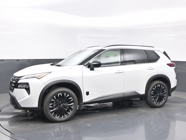 2026 Everest White Pearl Tricoat Nissan Rogue Dark Armor FWD SUV