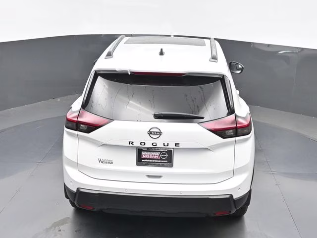 2026 Everest White Pearl Tricoat Nissan Rogue Dark Armor FWD SUV