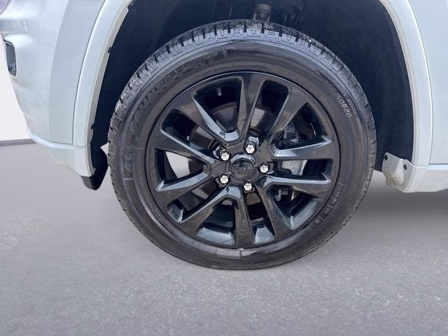 2019 Bright White Clearcoat Jeep Grand Cherokee Altitude 4X4 SUV
