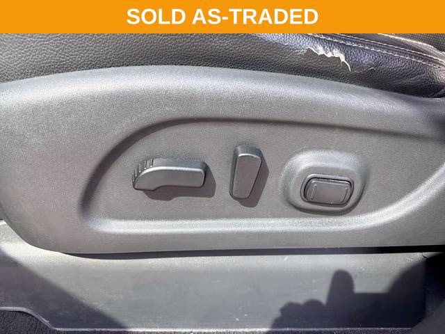 2018 Cayenne Red Nissan Titan SL 4X4 Truck