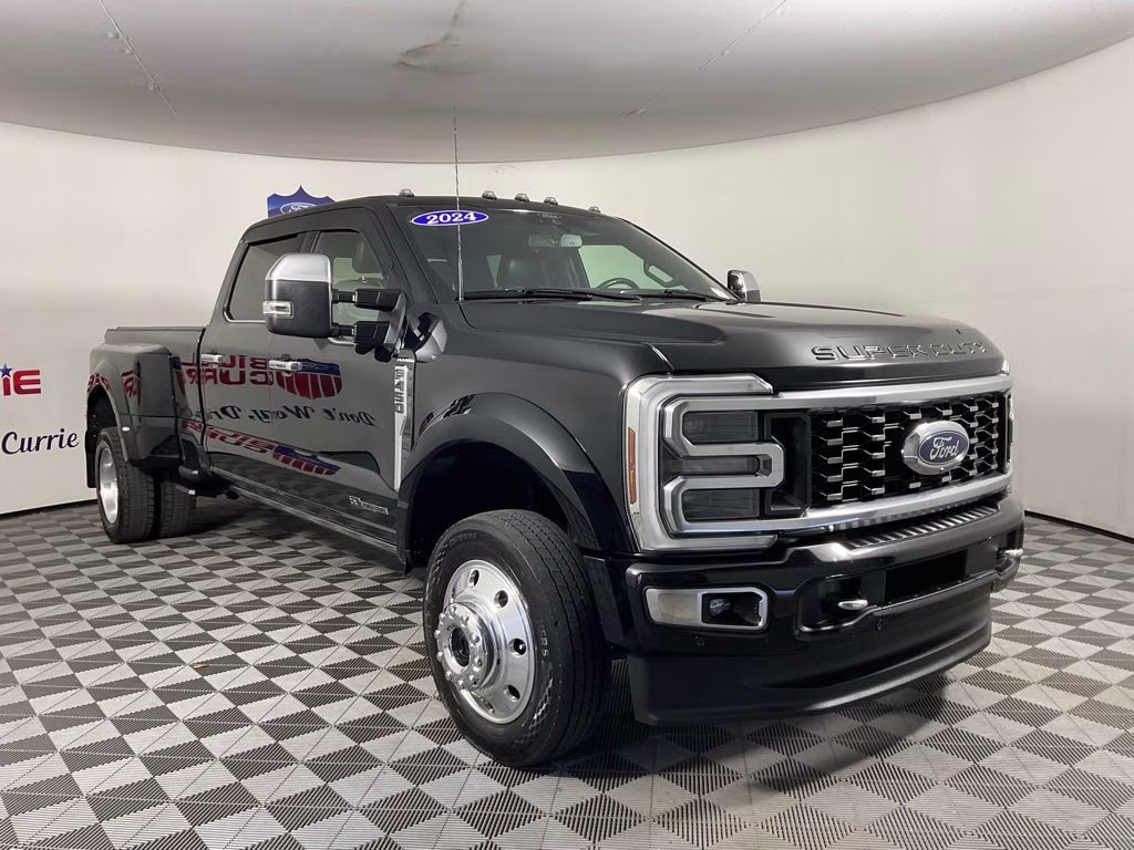 2024 Ford F-450 Platinum 4x4 Crew Cab 8' Box DRW's photo