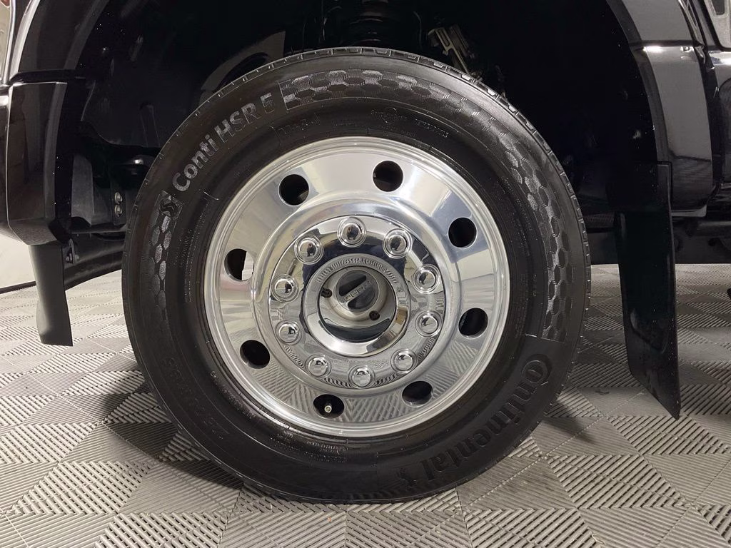 2024 Black Metallic Ford Super Duty F-450 DRW Platinum 4X4 Truck