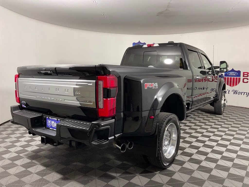 2024 Black Metallic Ford Super Duty F-450 DRW Platinum 4X4 Truck
