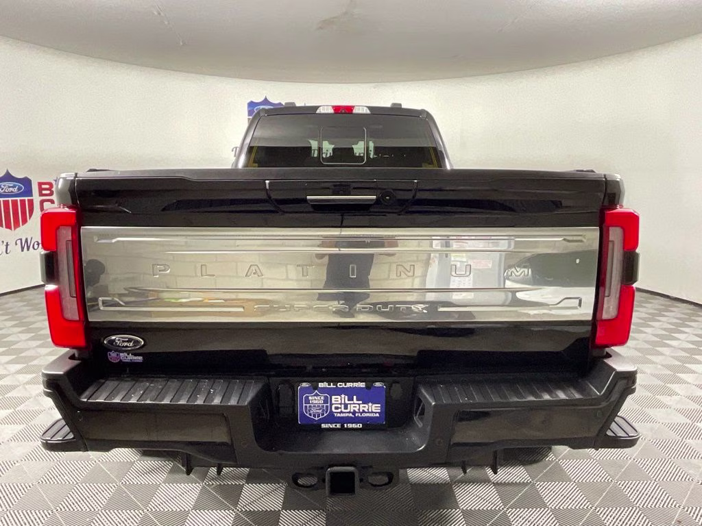 2024 Black Metallic Ford Super Duty F-450 DRW Platinum 4X4 Truck