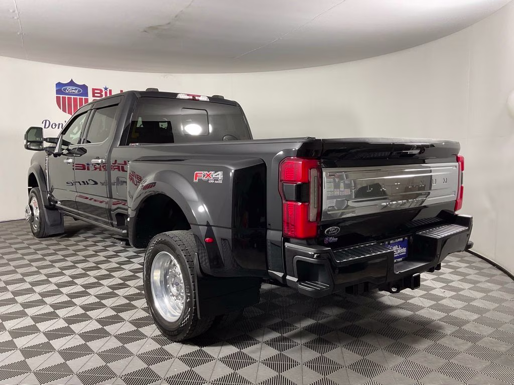 2024 Black Metallic Ford Super Duty F-450 DRW Platinum 4X4 Truck