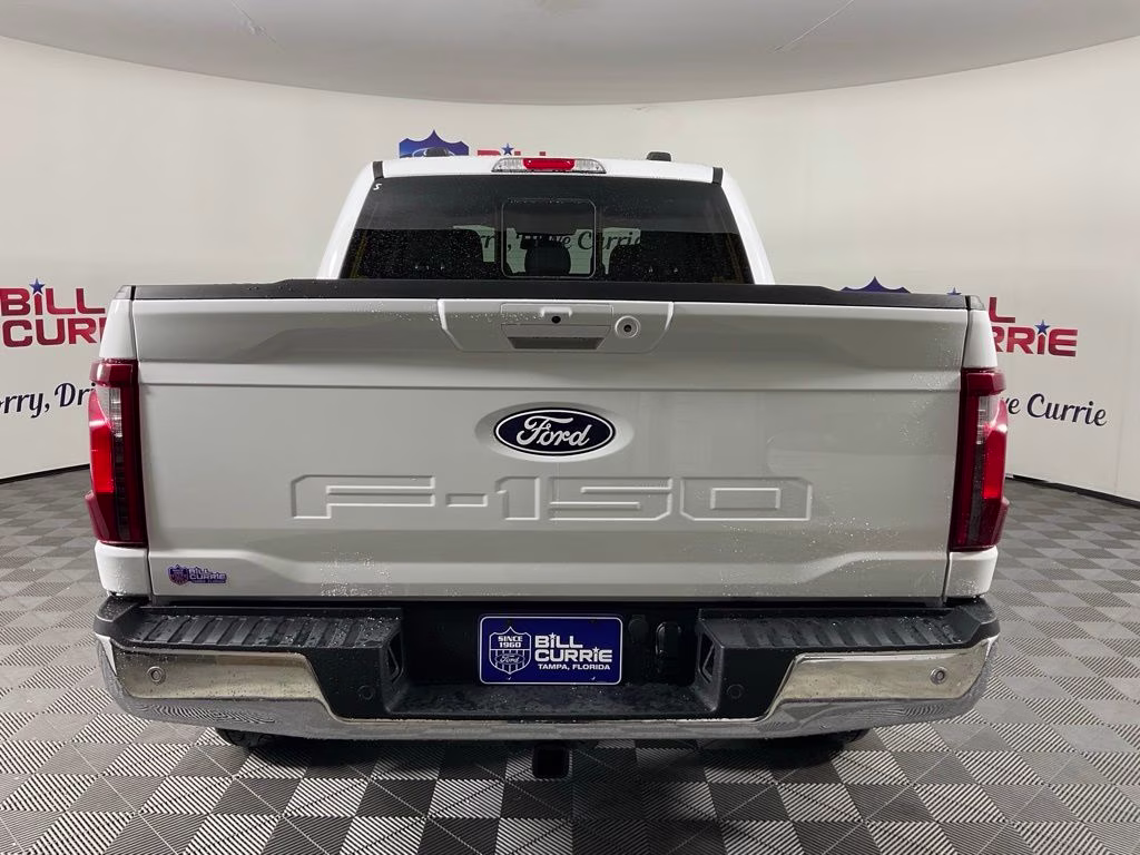 2026 Oxford White Ford F-150 XLT 4X4 Truck