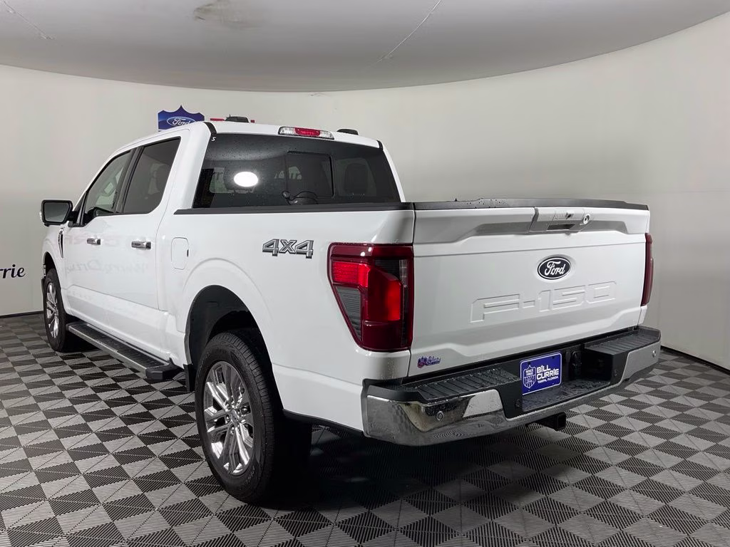 2026 Oxford White Ford F-150 XLT 4X4 Truck