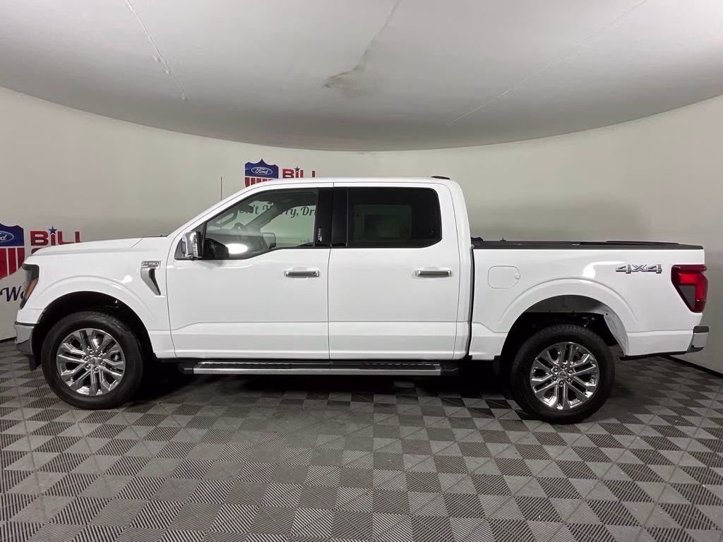 2026 Oxford White Ford F-150 XLT 4X4 Truck