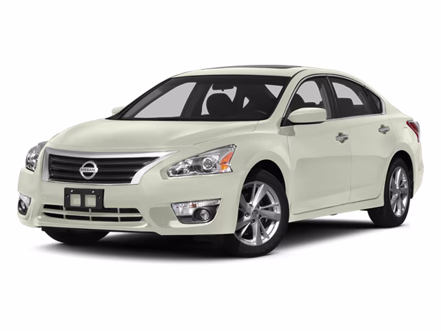 2014 White Nissan Altima 2.5 SV FWD Sedan