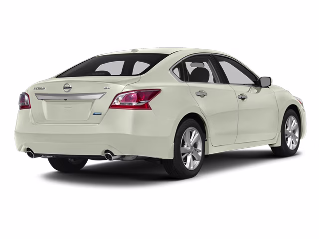 2014 White Nissan Altima 2.5 SV FWD Sedan