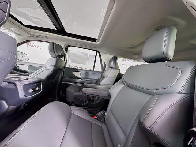 2027 Agate Black Metallic Ford Expedition Max Active RWD SUV