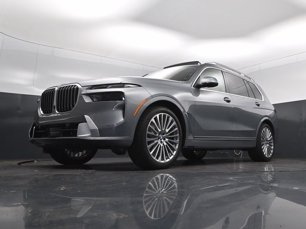 2027 Skyscraper Grey Metallic BMW X7 xDrive40i AWD SUV