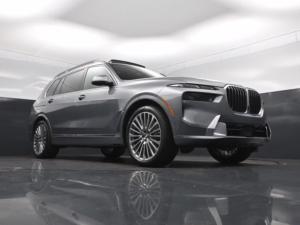 2027 Skyscraper Grey Metallic BMW X7 xDrive40i AWD SUV