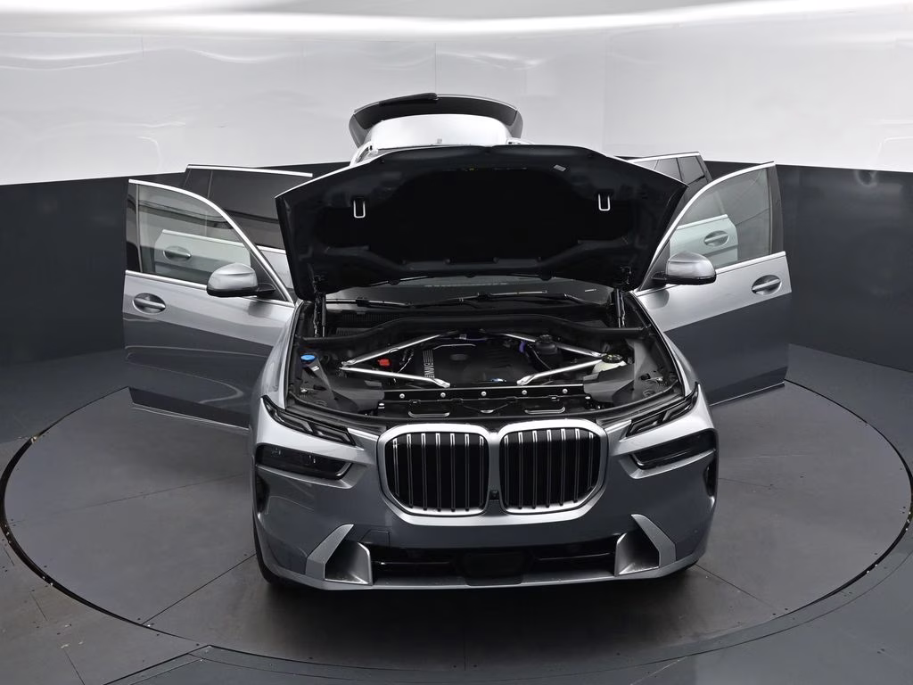 2027 Skyscraper Grey Metallic BMW X7 xDrive40i AWD SUV
