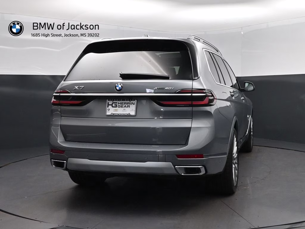 2027 Skyscraper Grey Metallic BMW X7 xDrive40i AWD SUV