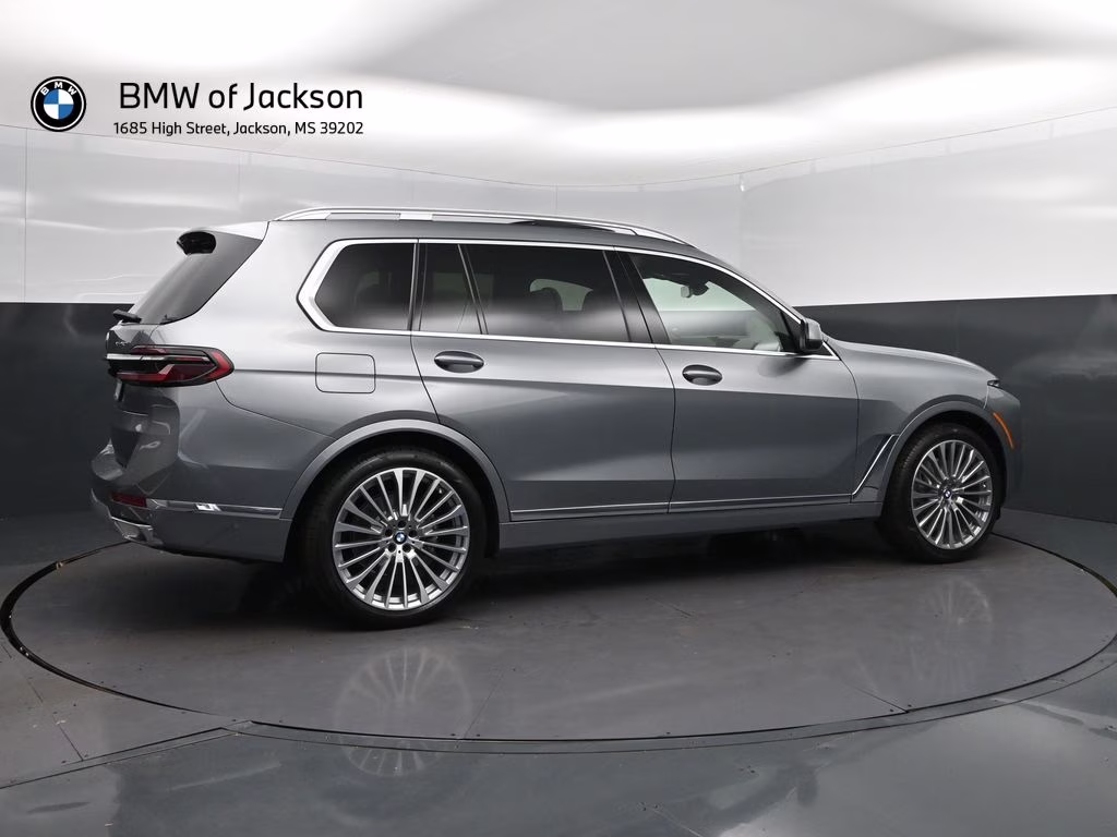 2027 Skyscraper Grey Metallic BMW X7 xDrive40i AWD SUV