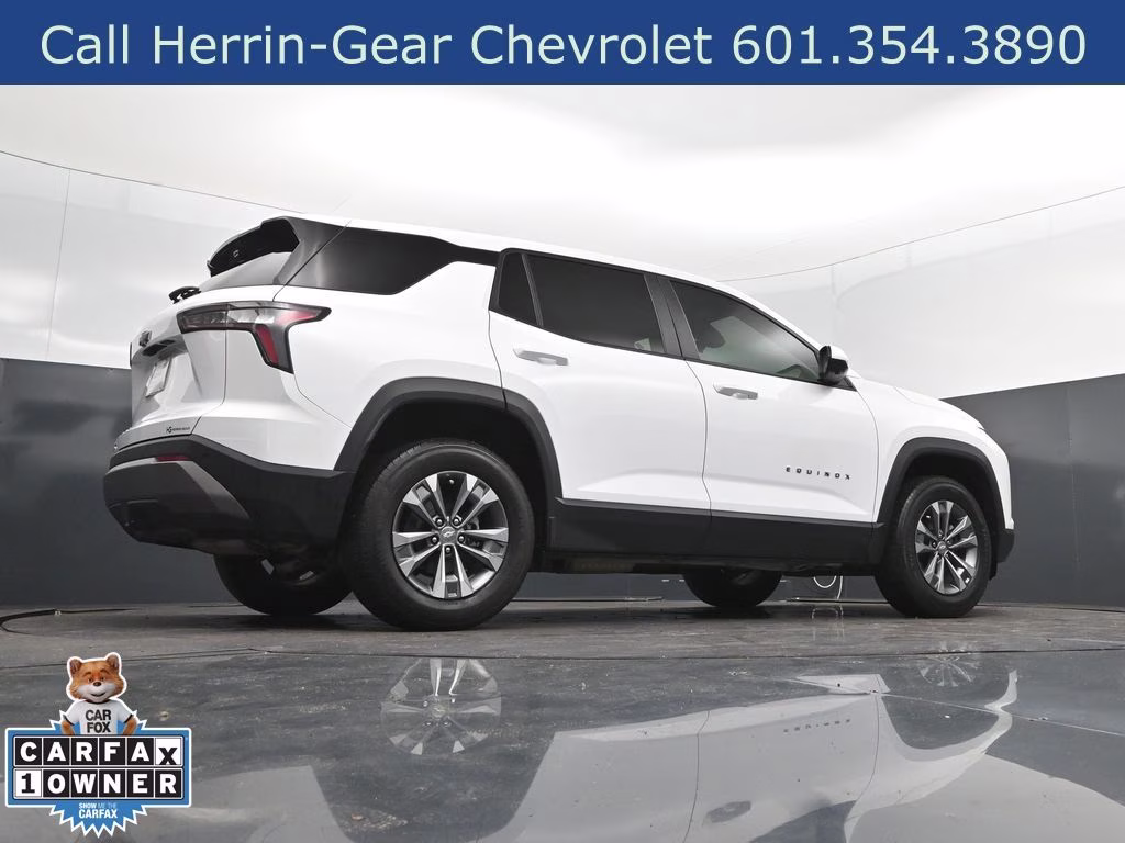 2025 Summit White Chevrolet Equinox LT FWD SUV
