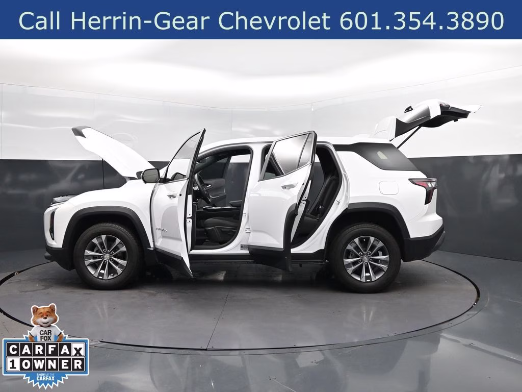 2025 Summit White Chevrolet Equinox LT FWD SUV