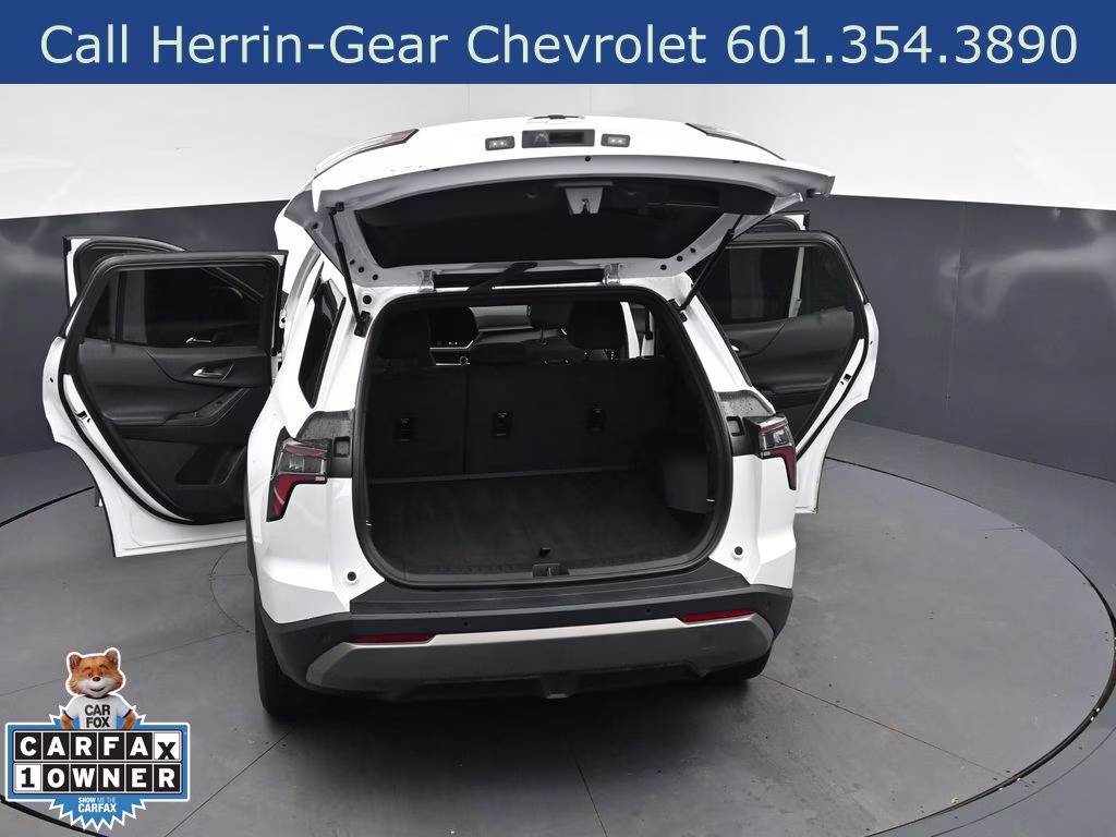 2025 Summit White Chevrolet Equinox LT FWD SUV