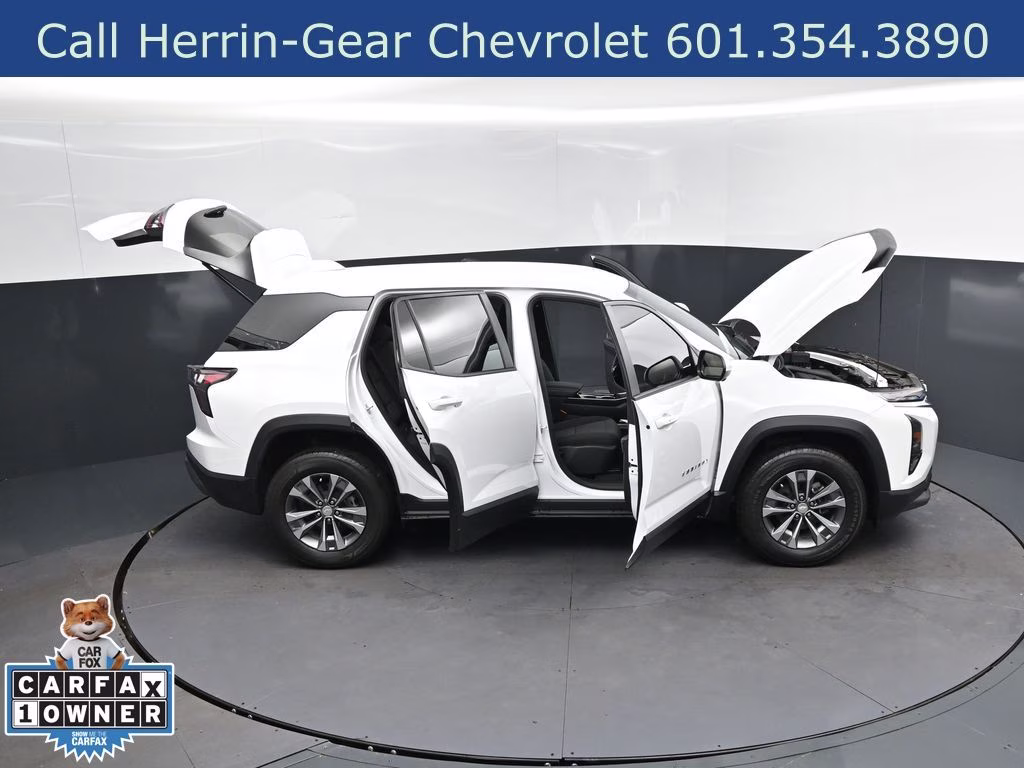 2025 Summit White Chevrolet Equinox LT FWD SUV