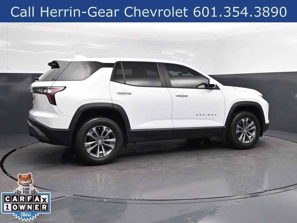 2025 Summit White Chevrolet Equinox LT FWD SUV