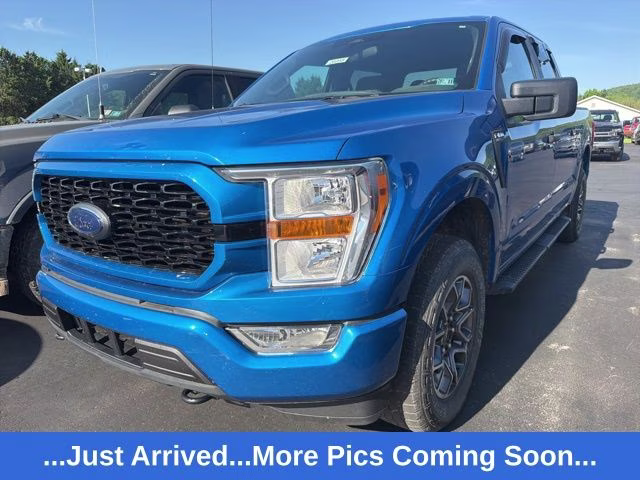 2021 Blue Metallic Ford F-150 XL 4X4 Truck