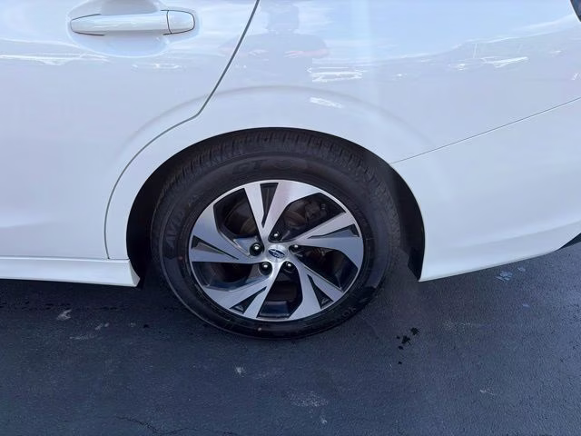 2022 Crystal White Pearl Subaru Legacy Premium AWD Sedan