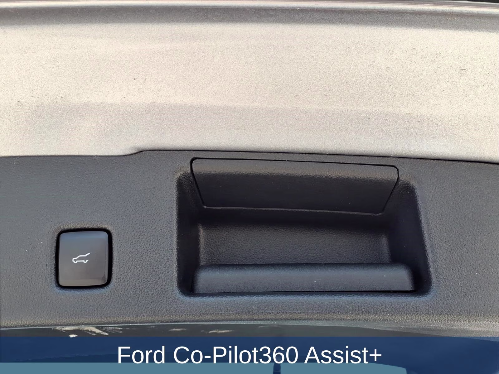 2024 Silver Metallic Ford Escape ST-Line FWD SUV