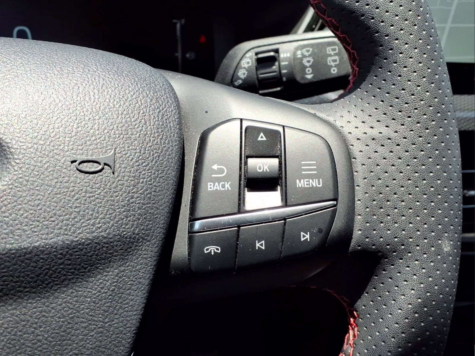 2024 Silver Metallic Ford Escape ST-Line FWD SUV