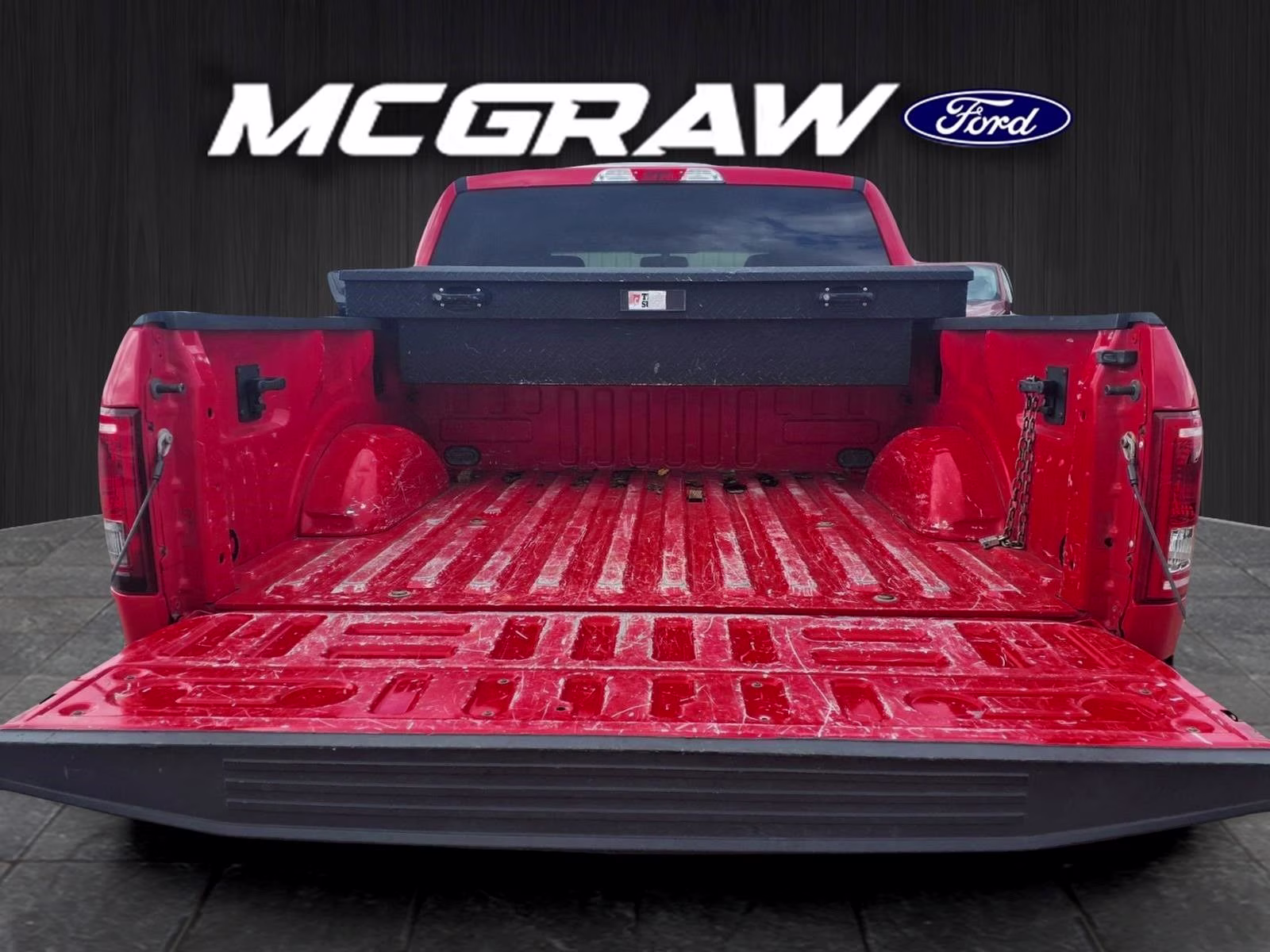 2016 Race Red Ford F-150 XLT RWD Truck