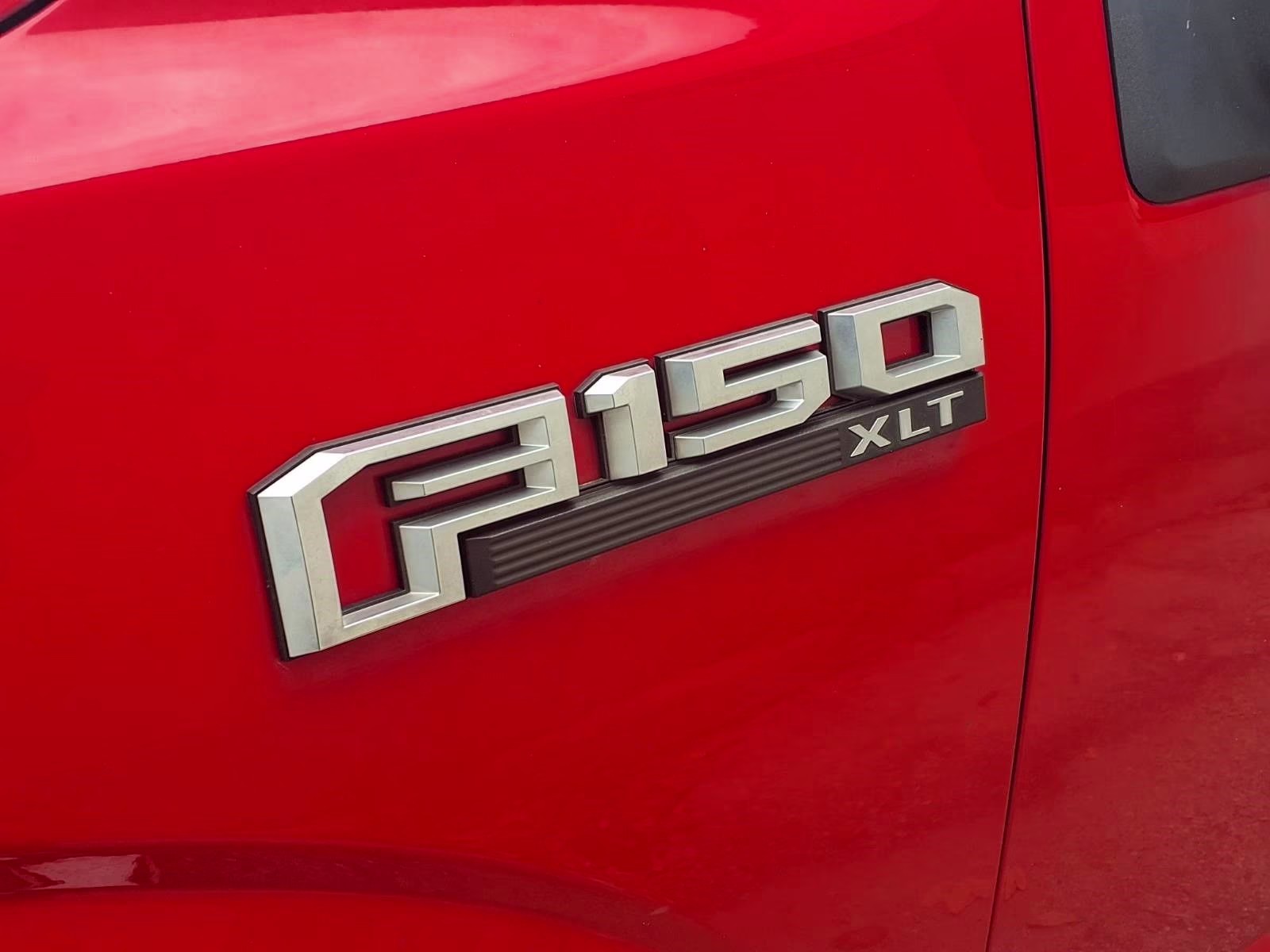 2016 Race Red Ford F-150 XLT RWD Truck