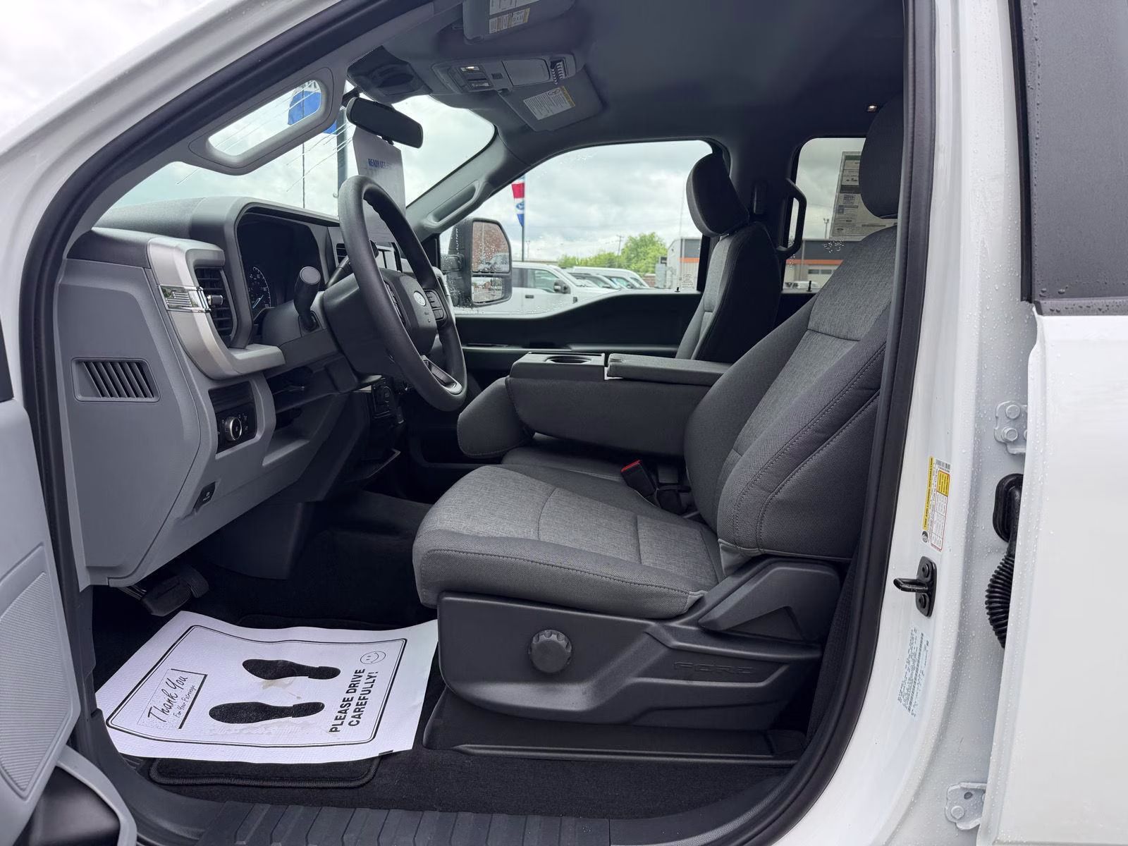 2026 Oxford White Ford Super Duty F-350 SRW XL 4X4 Truck
