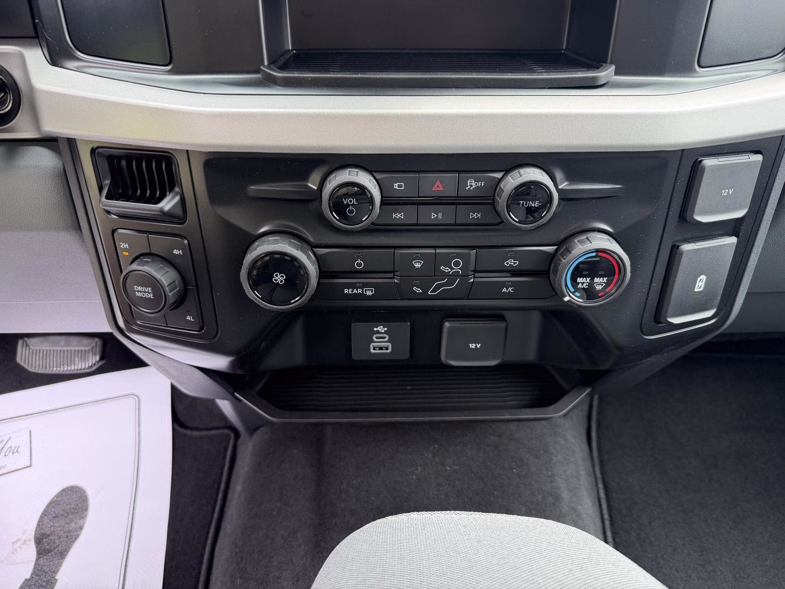 2026 Oxford White Ford Super Duty F-350 SRW XL 4X4 Truck