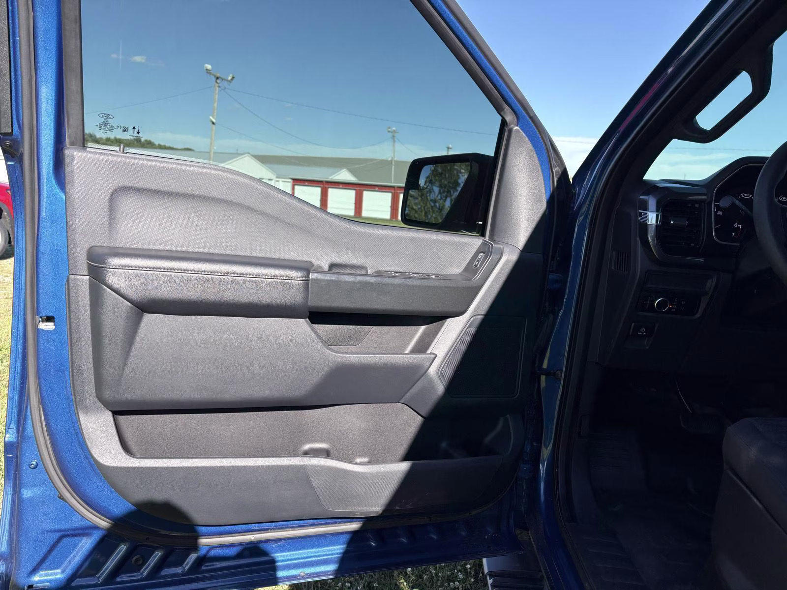 2023 Atlas Blue Ford F-150 XL 4X4 Truck
