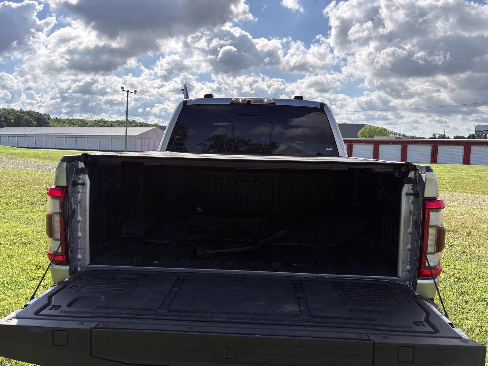 2023 Iconic Silver Ford F-150 Raptor 4X4 Truck
